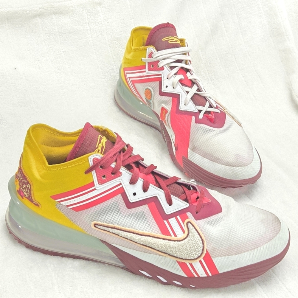 Nike Basketball Sneakers Men's Sz 14 Performance Athletic Training Yellow Red